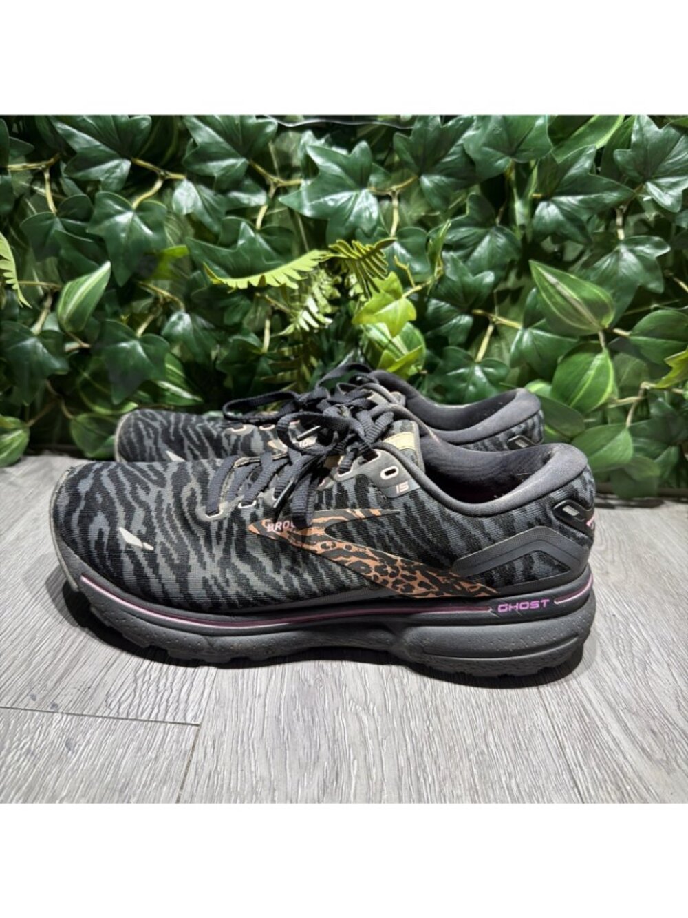 Brooks Ghost 15 Womens Size 10 Black Pink Beige Athletic Running Shoes Sneakers - Picture 4 of 11